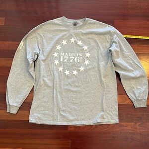 Mens XL Infowars 1776 longsleeve shirt light gray